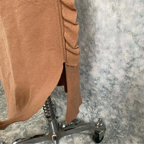 SOLD  Tea n Rose Tan Pencil Skirt with Ruffle - Picture 4 of 7